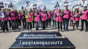 Rentner rebellieren gegen Regierung