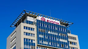 Evonik stemmt Milliardenübernahme