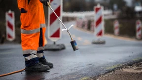 Wider Schlaglöcher auf dem Land