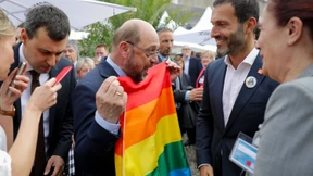 Die Verfassung wird verbogen