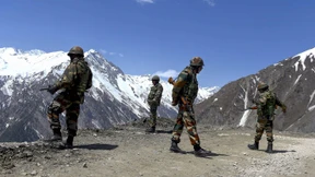 Tausende Menschen verlassen Kaschmir nach Terrorwarnung