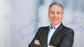 Wir fertigen Armbänder aus alten Fischernetzen.