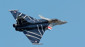 Frankreichs Kampfjetschmiede schwimmt in Aufträgen