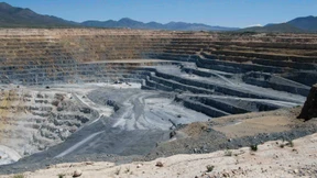 Gold-Produzenten sichern sich ab 