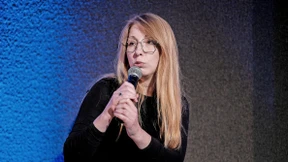 Als hätte ein Geschoss die Sprache getroffen