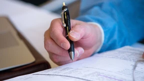 Buchhalterin zwackt mehr als 100.000 Euro ab – und erhält Bewährungsstrafe