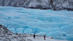 Verschüttet in isländischem Gletscher