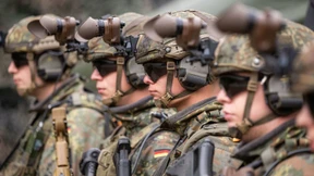 Das Heer kämpft nicht mit Geld allein