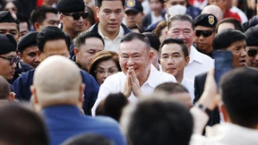 Früherer Regierungschef Thaksin aus der Haft entlassen