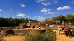 Stein um Stein Geschichte bauen