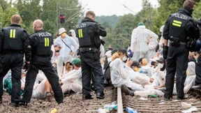 Zusammenstöße bei Blockaden nach Klimademos