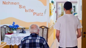 Etwas weniger „Bufdis“ in Hessen