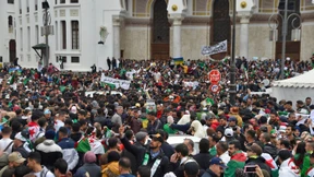 Algerier wehren sich gegen Präsidenten