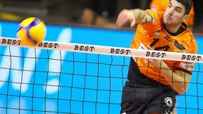 Goldener Volleyball-Osten