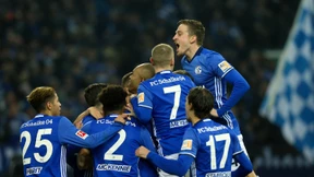 Schalke ist erster Bayern-Jäger