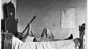 Teils beklemmend, teils absurd