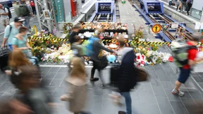 Ermittlungen im Fall des vor ICE gestoßenen Jungen dauern an