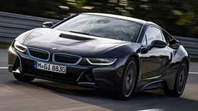 Die Hybridwelle rollt an