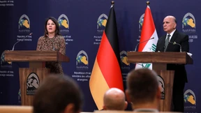 Baerbock sichert enge Zusammenarbeit zu