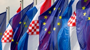 Mit gedämpfter Hoffnung 