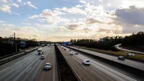 Autobahnspur am Frankfurter Kreuz abgesenkt