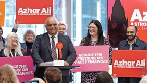 Keir Starmer kämpft gegen antisemitische und antimuslimische Vorwürfe