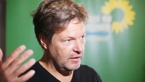 Mehr Geld für die Grünen, wohl weniger für AfD