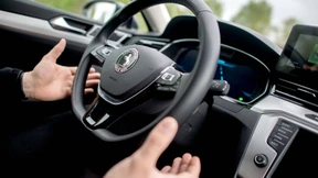 Hände weg vom Steuer