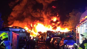 Millionenschaden bei Großbrand in Recyclingfirma