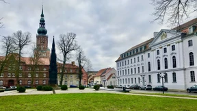 Keine Streichungen an der Universität Greifswald