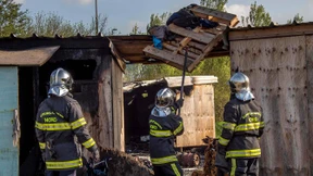 Flüchtlingslager durch Brand zerstört