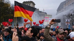 Gegen Corona-Maßnahmen auf die Straße