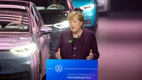 Merkel will Lade-Infrastruktur für E-Autos verbessern