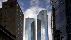 Rechtsstreite brocken Deutscher Bank Verlust ein