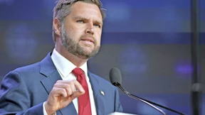 J. D. Vance bettelt bei Thiel