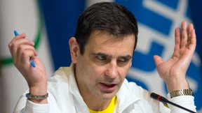 Blaue Pillen für den minderjährigen Steuer  