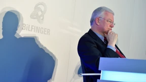 Roland Koch greift Aufsichtsrat von Bilfinger an