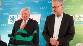 Grün-Grün-Schwarz, Vor oder nach der Gans, Fromme Wünsche