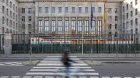 Steuerzahlerbund fordert härtere Sparpolitik