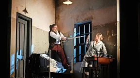 Liebe auf Meeren des Lichts