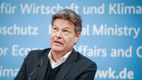Habeck verspricht Milliarden für Heizungstausch