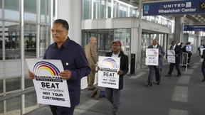 Verletzter Fluggast bereitet Klagen vor