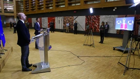 Gipfel vertagt Entscheidungen