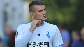 Fußballprofi beleidigt Trainer homophob