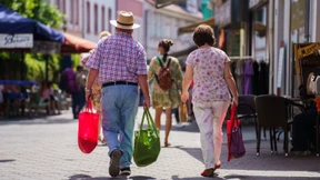 Konsumlaune sinkt auf Rekordtief