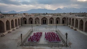 Iranische Sängerin tritt öffentlich ohne Kopftuch auf