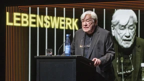 „Du musst sofort zum Teddy kommen, der macht gerade Hegel“