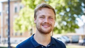 Arbeitet gern theoretisch