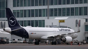 Flugbegleiter bestreiken Lufthansa abermals