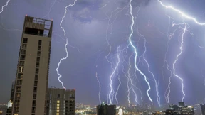 Grüne Geister über den  Wolken